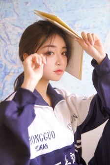 漂亮的女邻居2在线观看